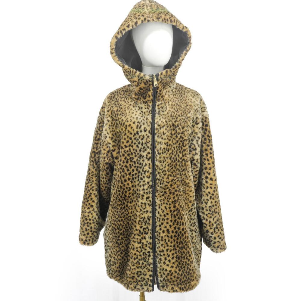 Chic Leopard Print Puffer Jacket - image 2